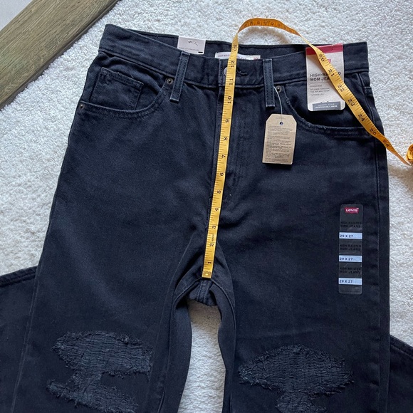 NWT Levi's High Waisted Mom Jeans Size 29/27 - Picture 8 of 12